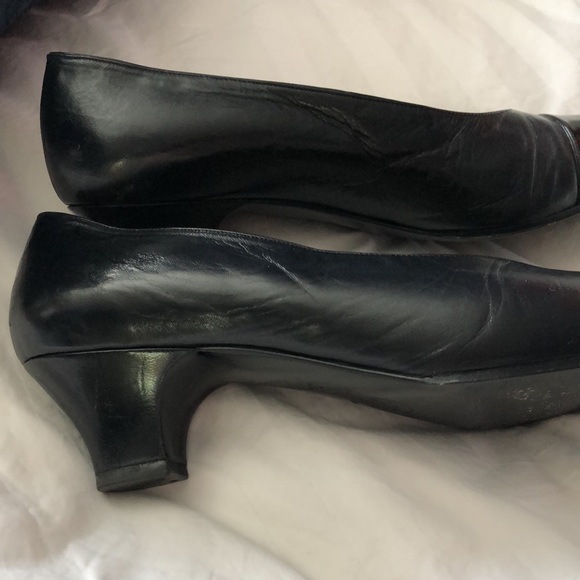 Chanel Shoes - Picture 5 of 8